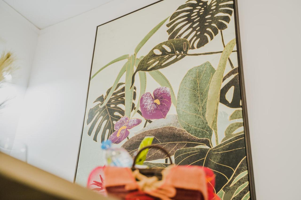 Green Apartment Ground Floor Feel Like Home Properties Saronida ภายนอก รูปภาพ