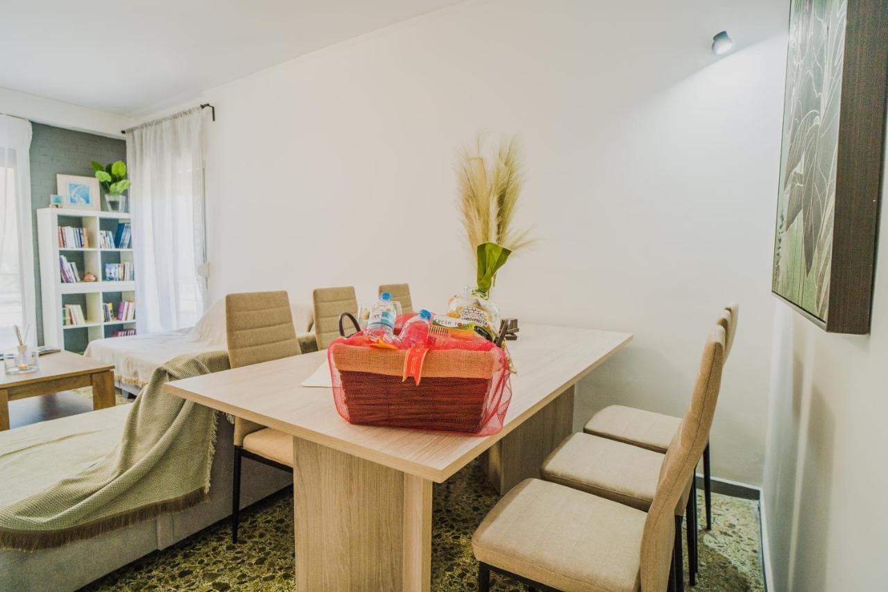 Green Apartment Ground Floor Feel Like Home Properties Saronida ภายนอก รูปภาพ