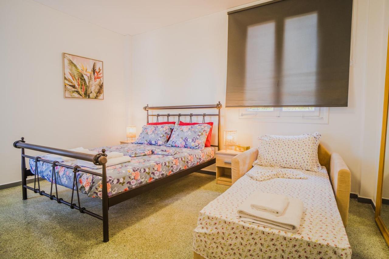 Green Apartment Ground Floor Feel Like Home Properties Saronida ภายนอก รูปภาพ