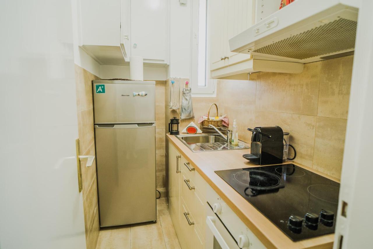 Green Apartment Ground Floor Feel Like Home Properties Saronida ภายนอก รูปภาพ